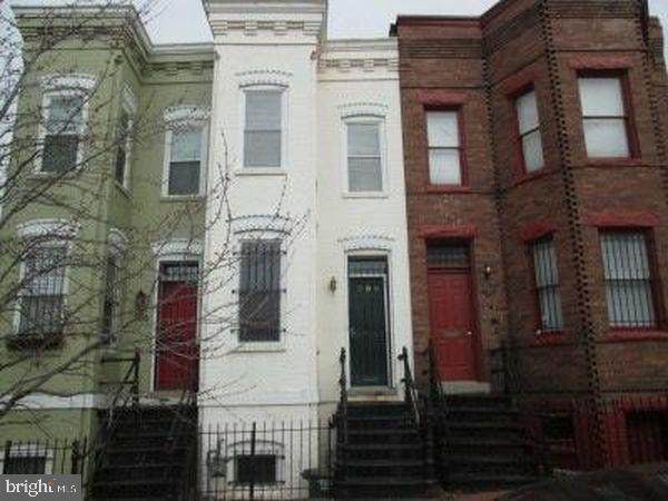 708 L Street - Photo 1