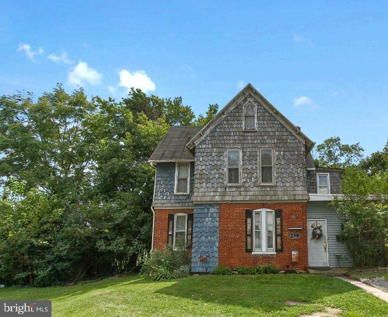 258 Broadway - Photo 1