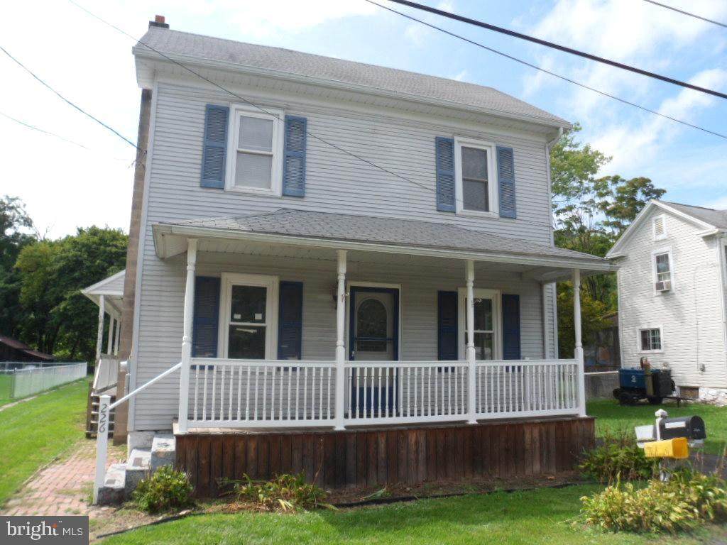 226 Derry Avenue - Photo 1