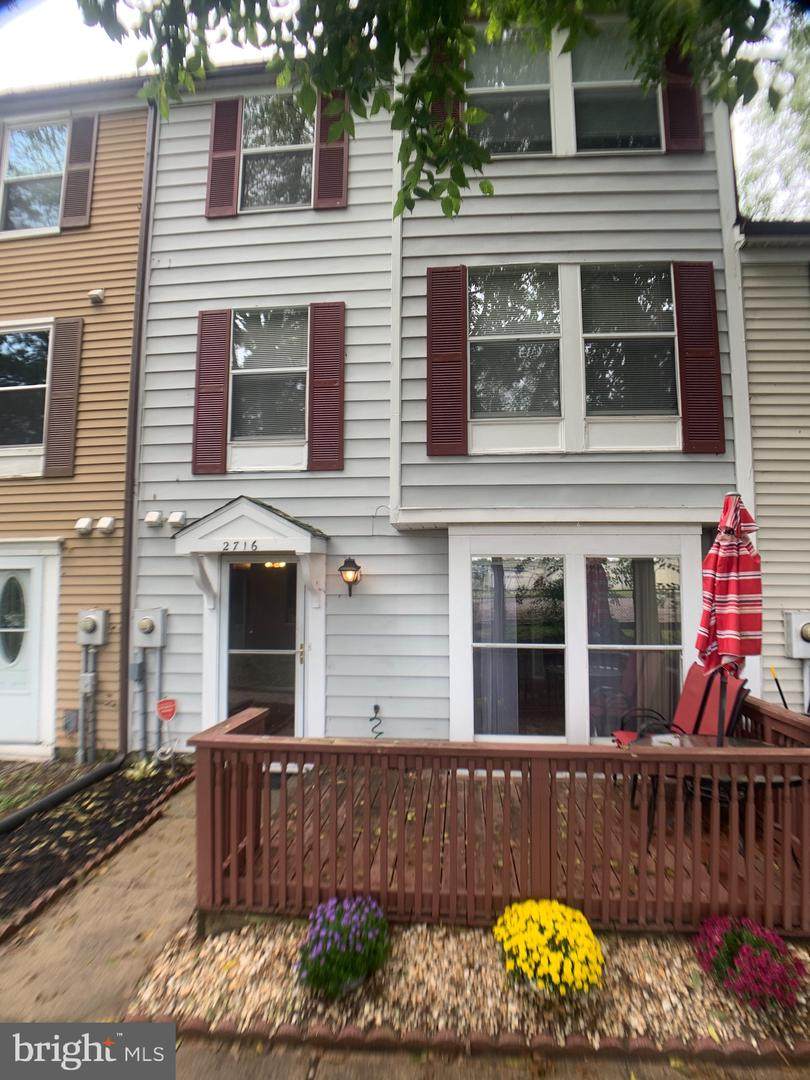 2716 Greenwood Drive - Photo 1