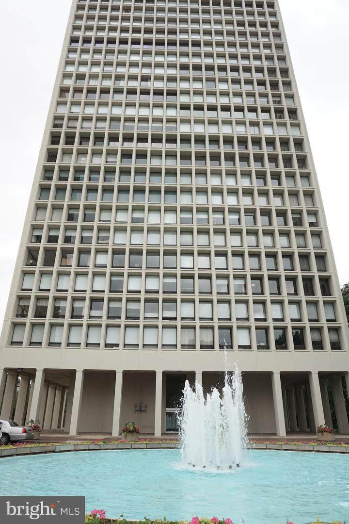 210 Locust Street - Photo 1