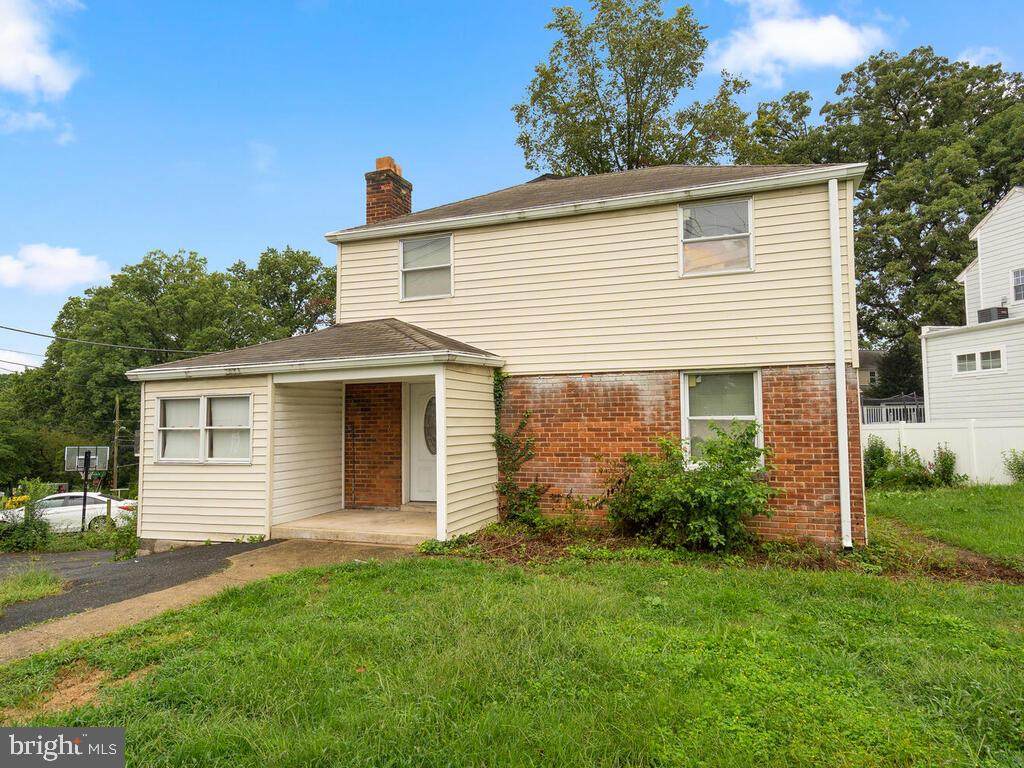 449 University Boulevard - Photo 1
