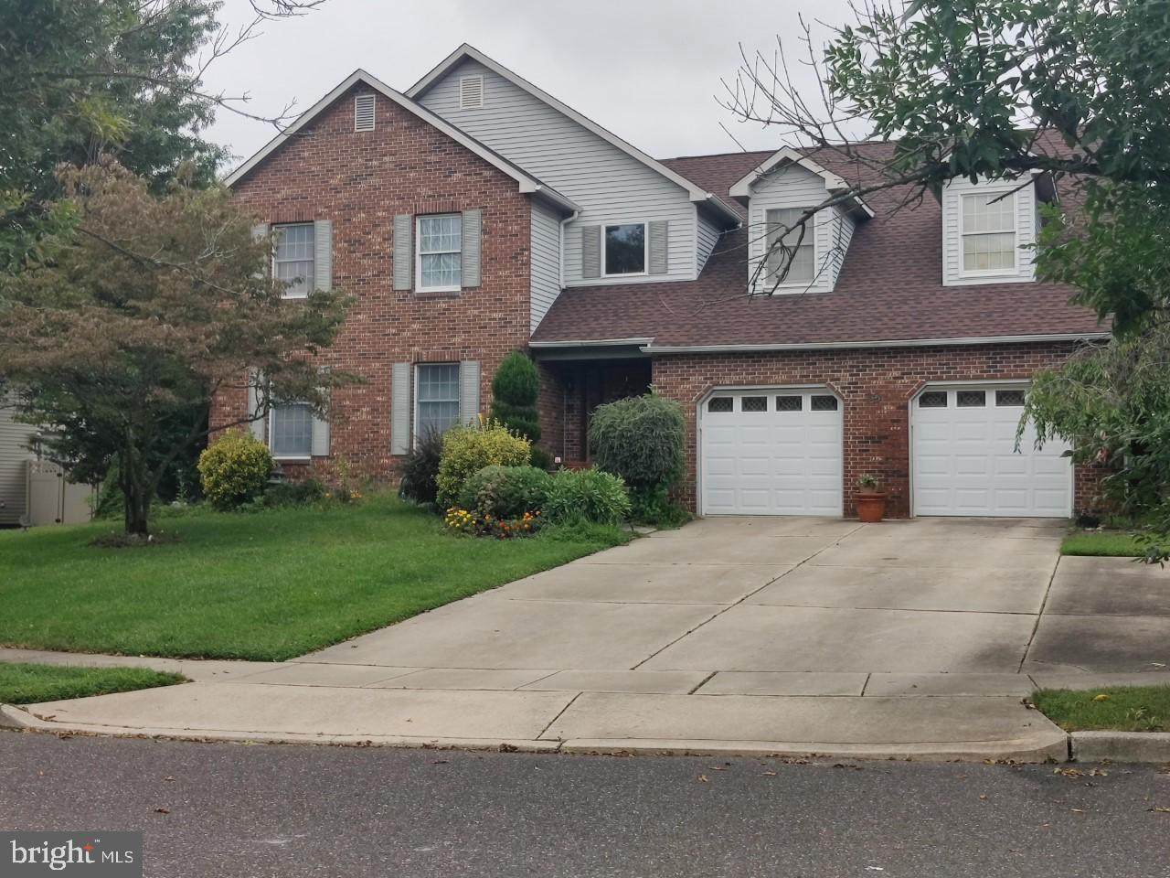 32 Thornfield Circle - Photo 1