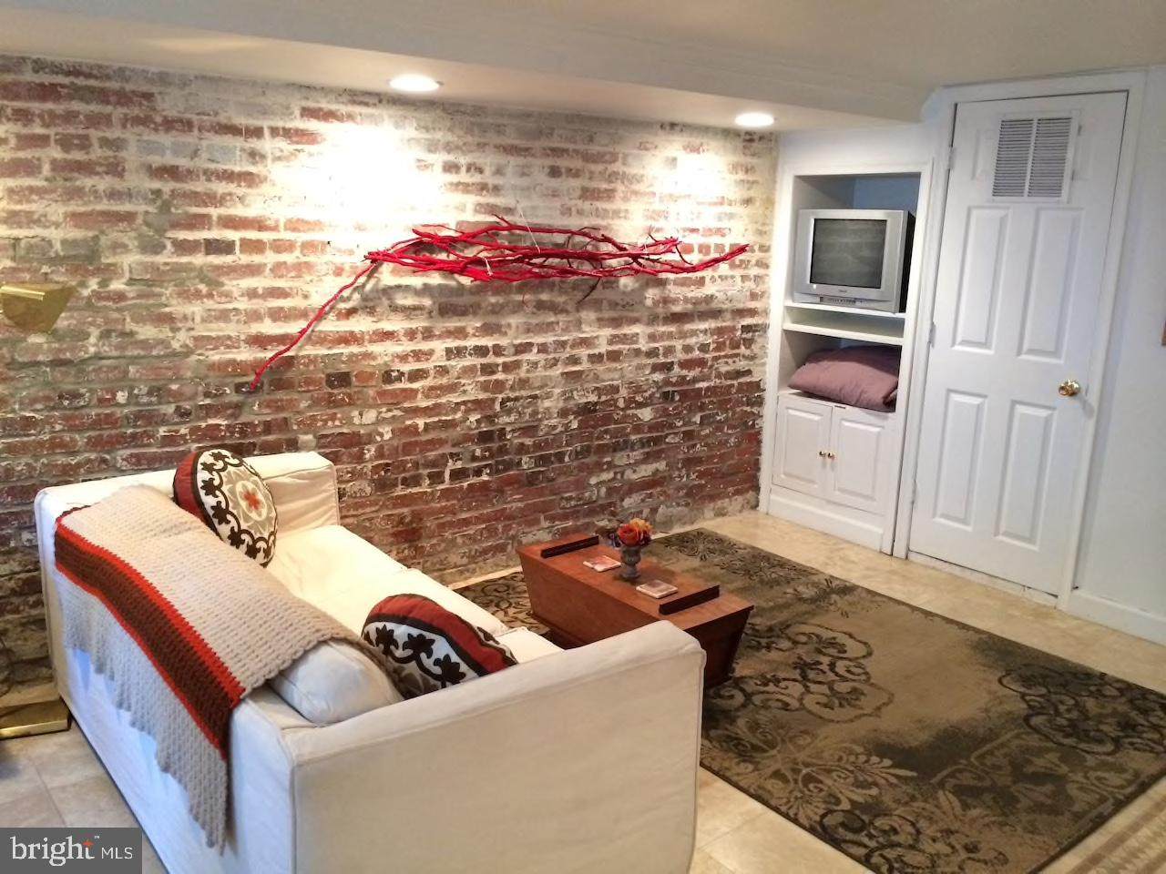 1644 33RD Street - Photo 1