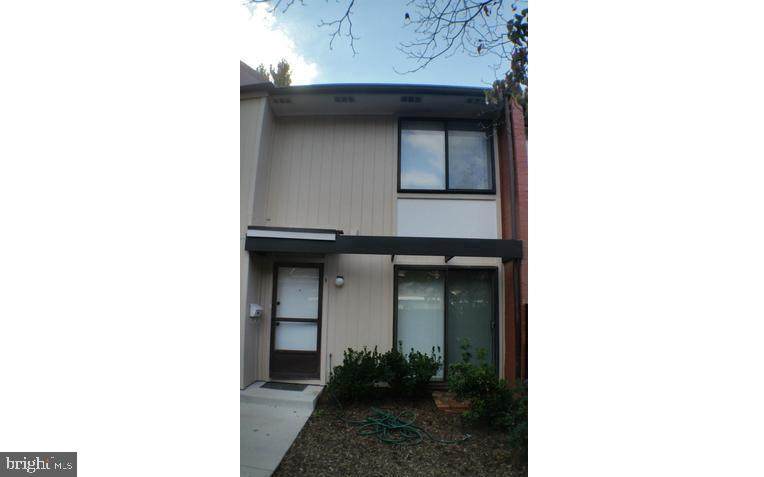 1350 Northgate Square - Photo 1