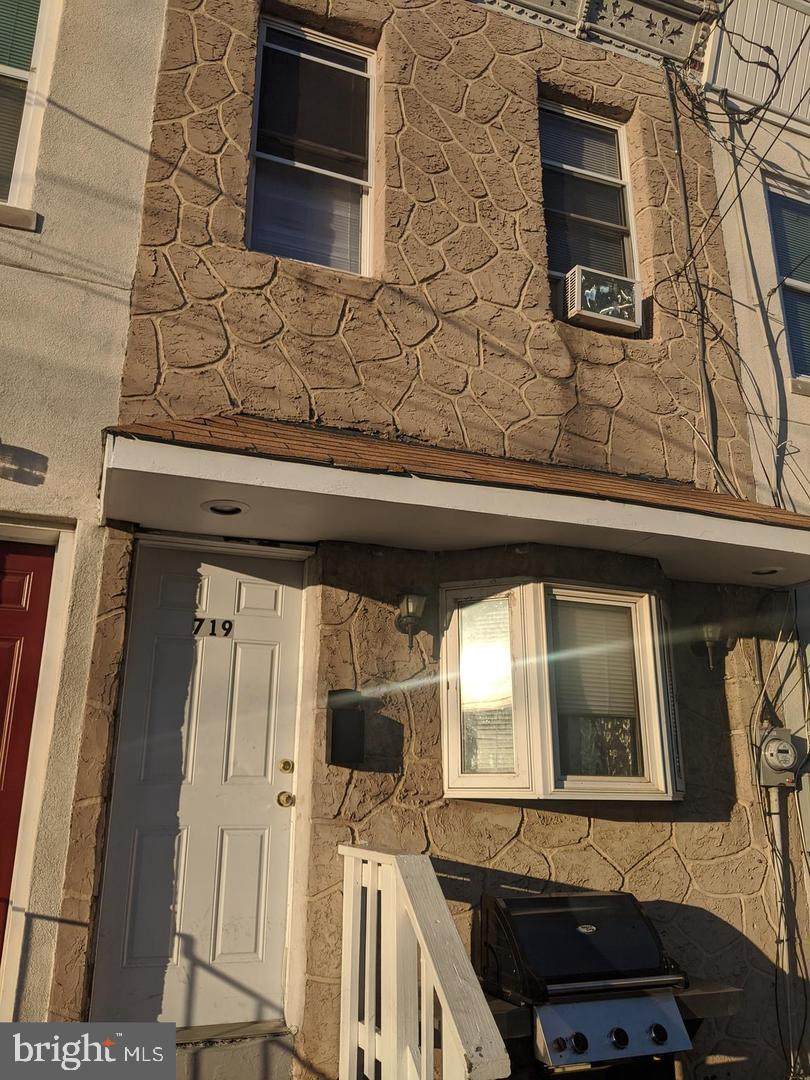 719 Chestnut Street - Photo 1