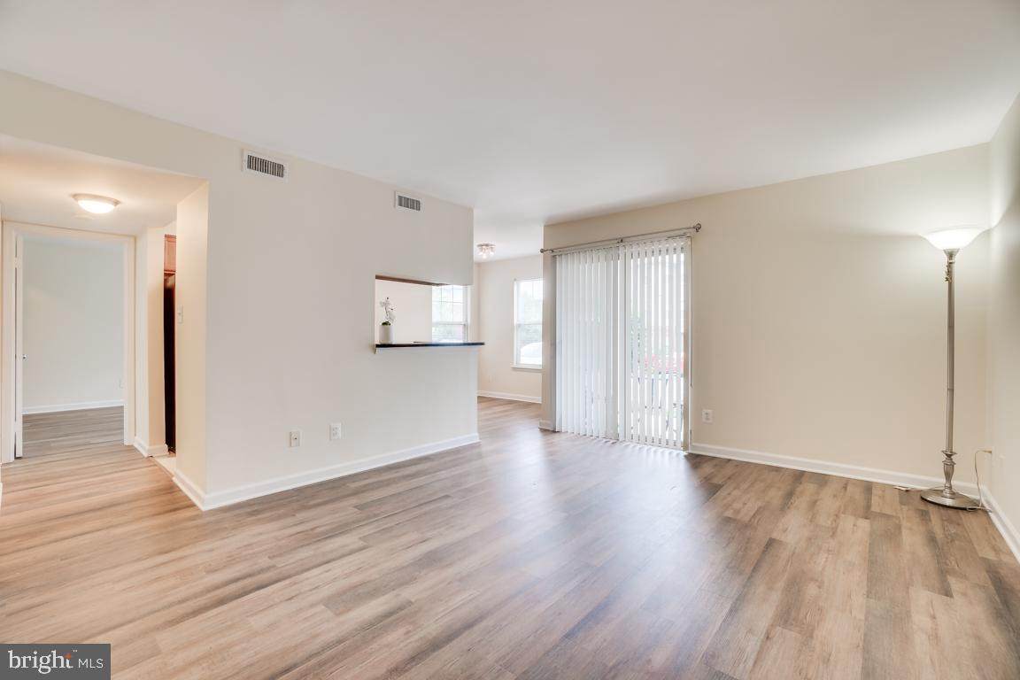 1706 Ascot Way - Photo 1
