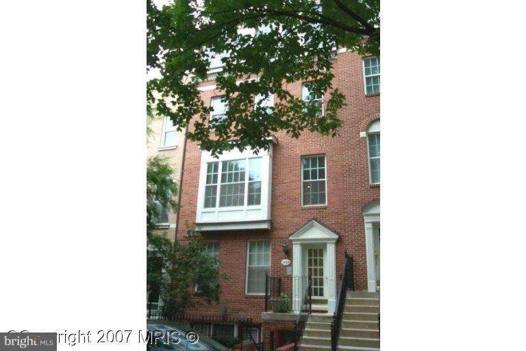1935 Belmont Road - Photo 1