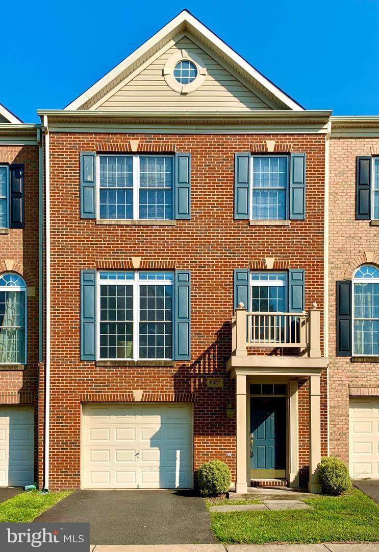 5327 Cupids Dart Drive - Photo 1