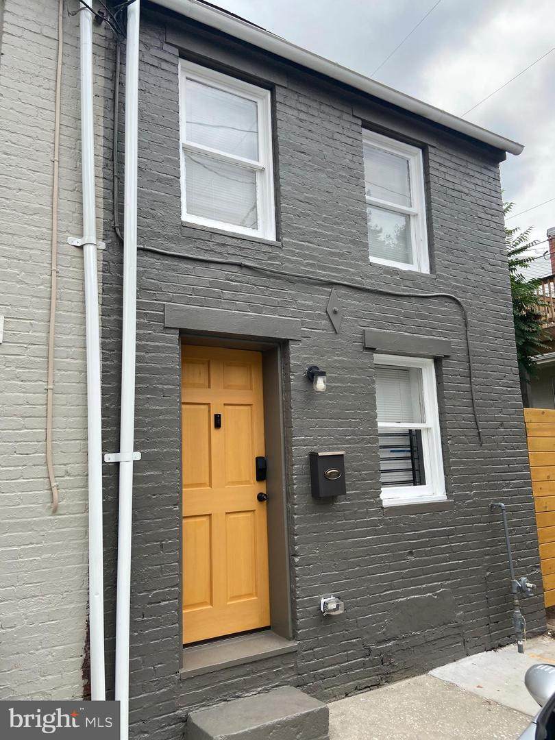 1029 Booth Street - Photo 1