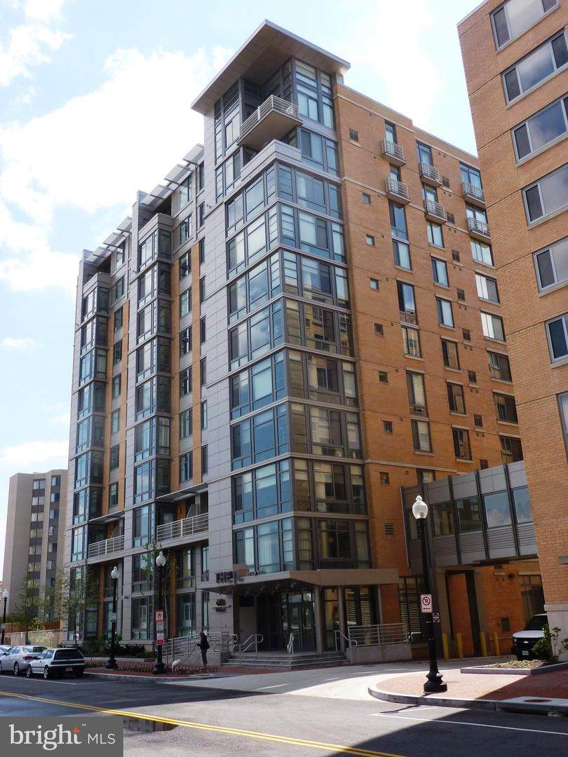 440 L Street - Photo 1