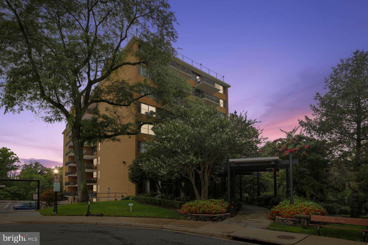 2030 Adams Street - Photo 1