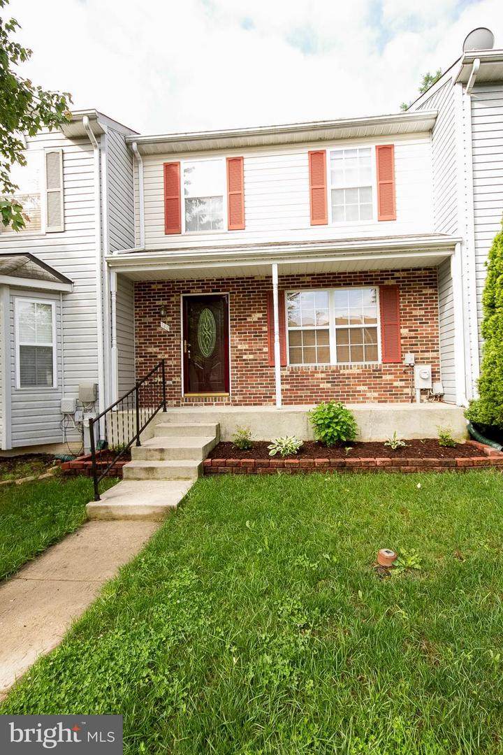 160 Langdon Farm Circle - Photo 1