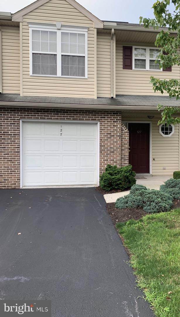 145 Sparrow Road - Photo 1