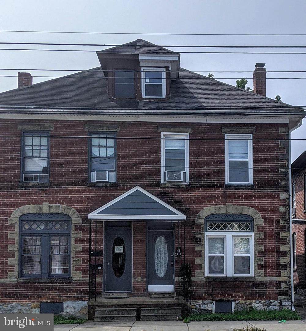 843 Washington Street - Photo 1
