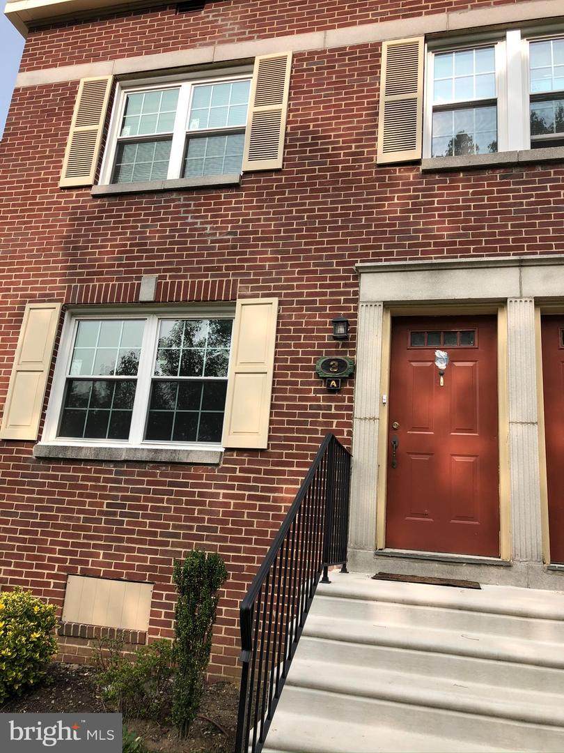 100 Park Blvd - Photo 1