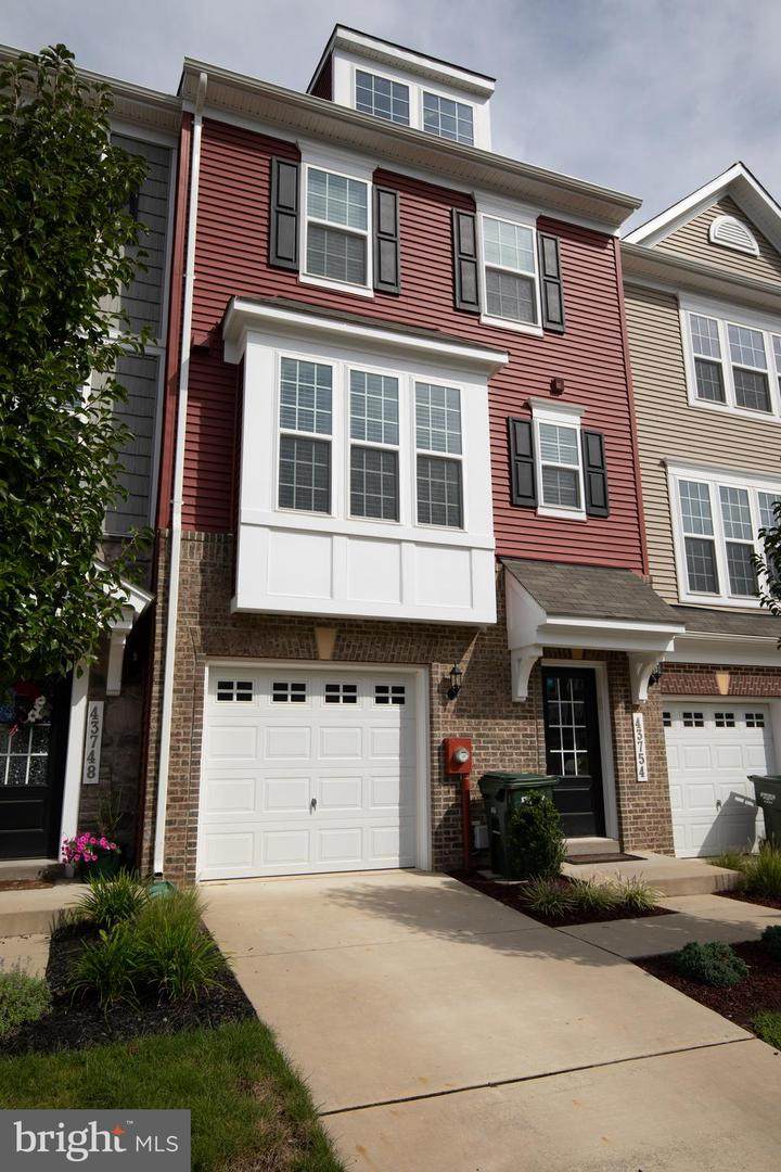 43754 Winterberry Way - Photo 1