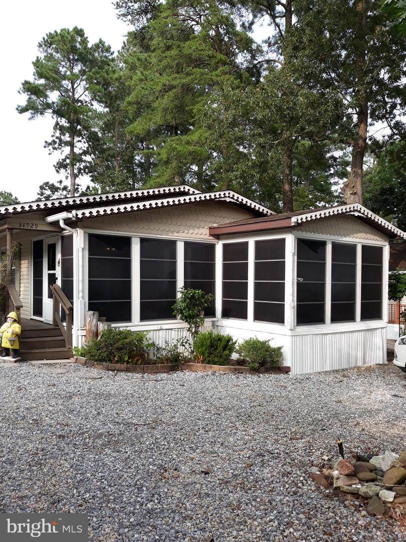 34929 North Drive - Photo 1