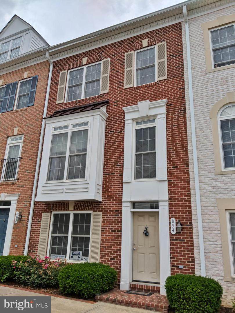 854 Ryan Street - Photo 1