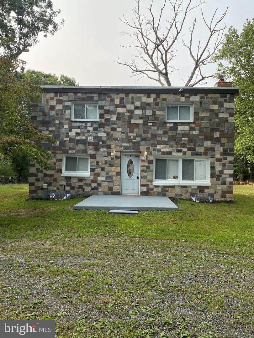 435 Malaga Road - Photo 1