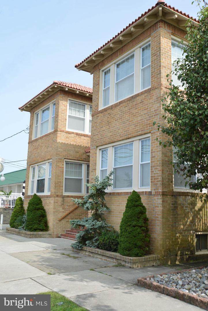 7 Frontenac Avenue - Photo 1