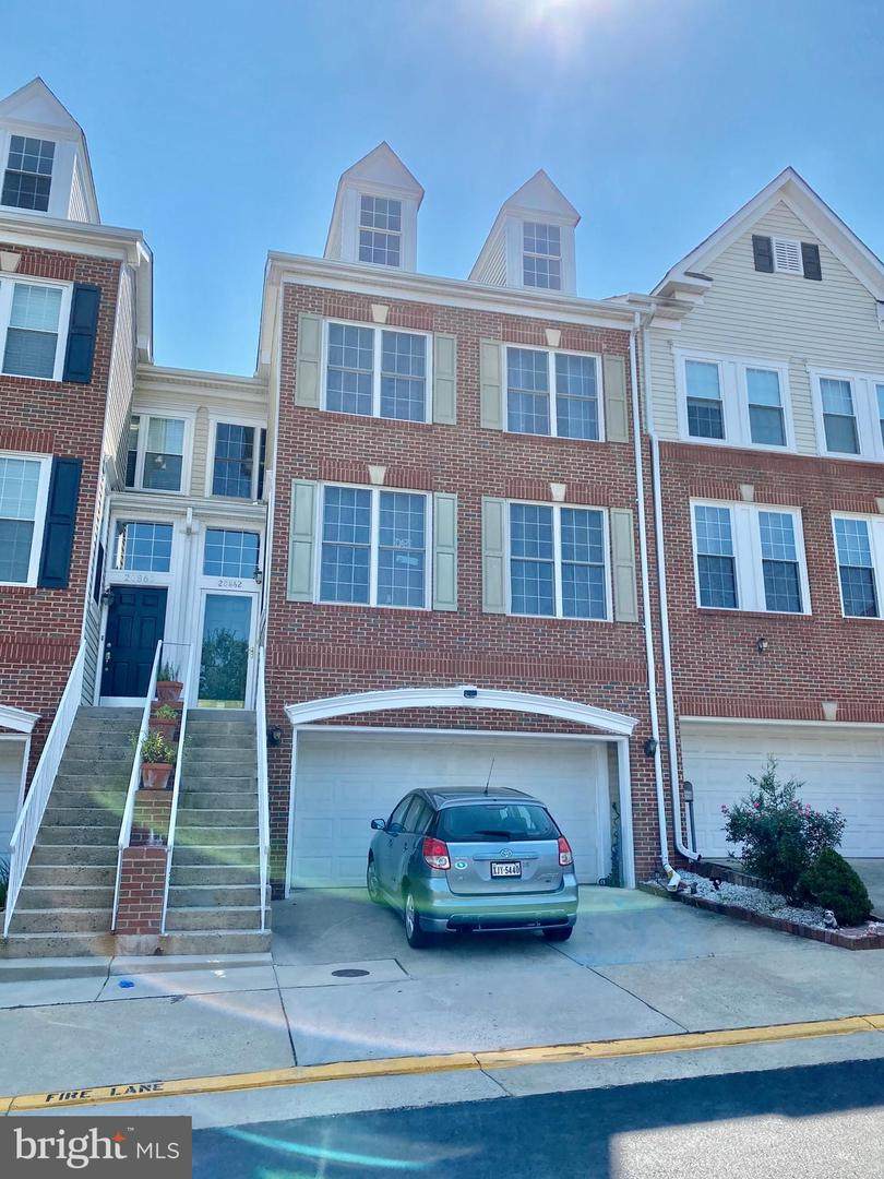 20862 Pitt Terrace - Photo 1