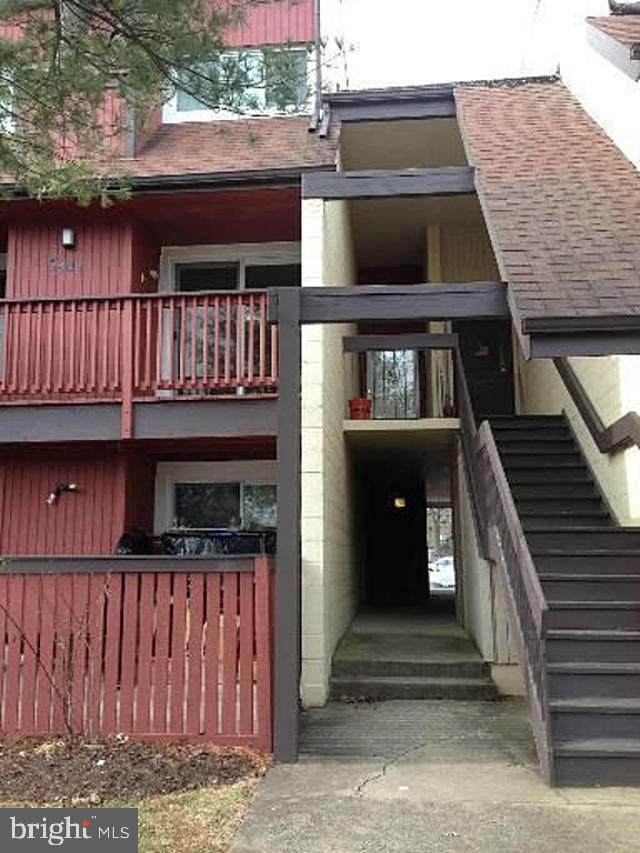 3909 Woodhue Place - Photo 1