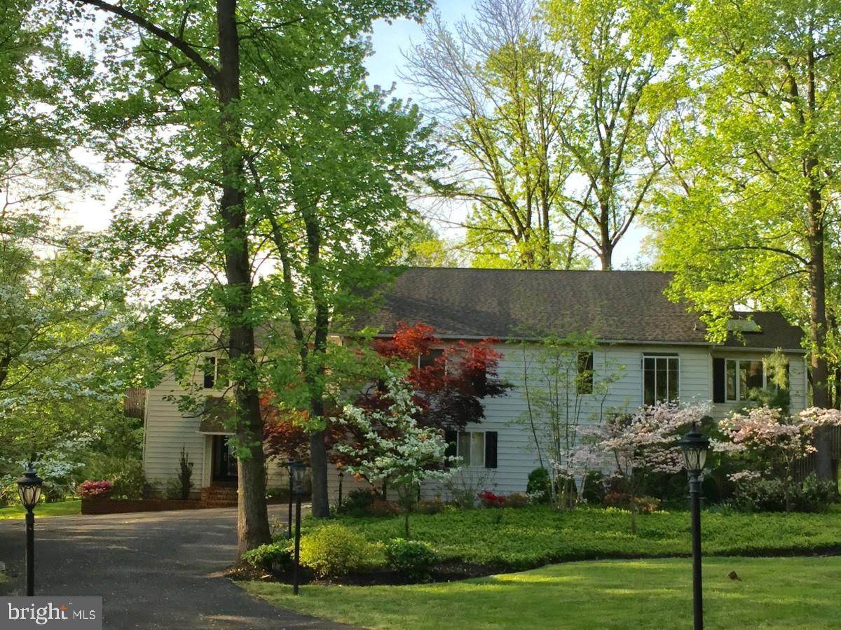 1352 Hideaway Circle - Photo 1