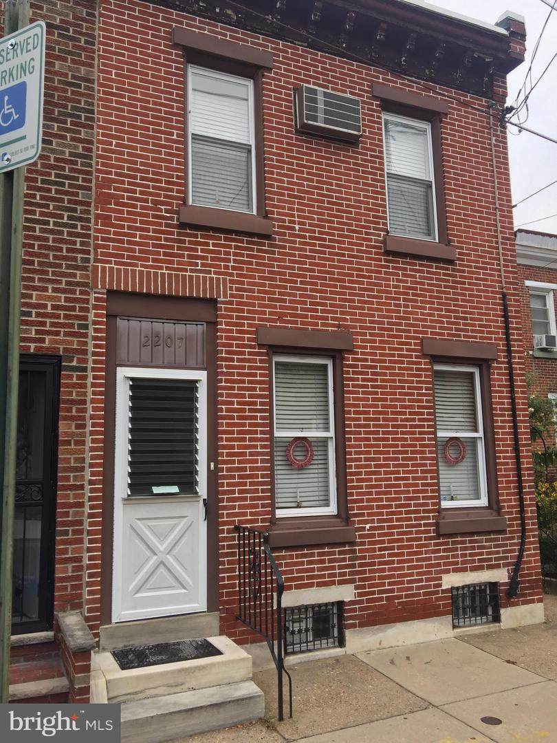 2207 Hagert Street - Photo 1
