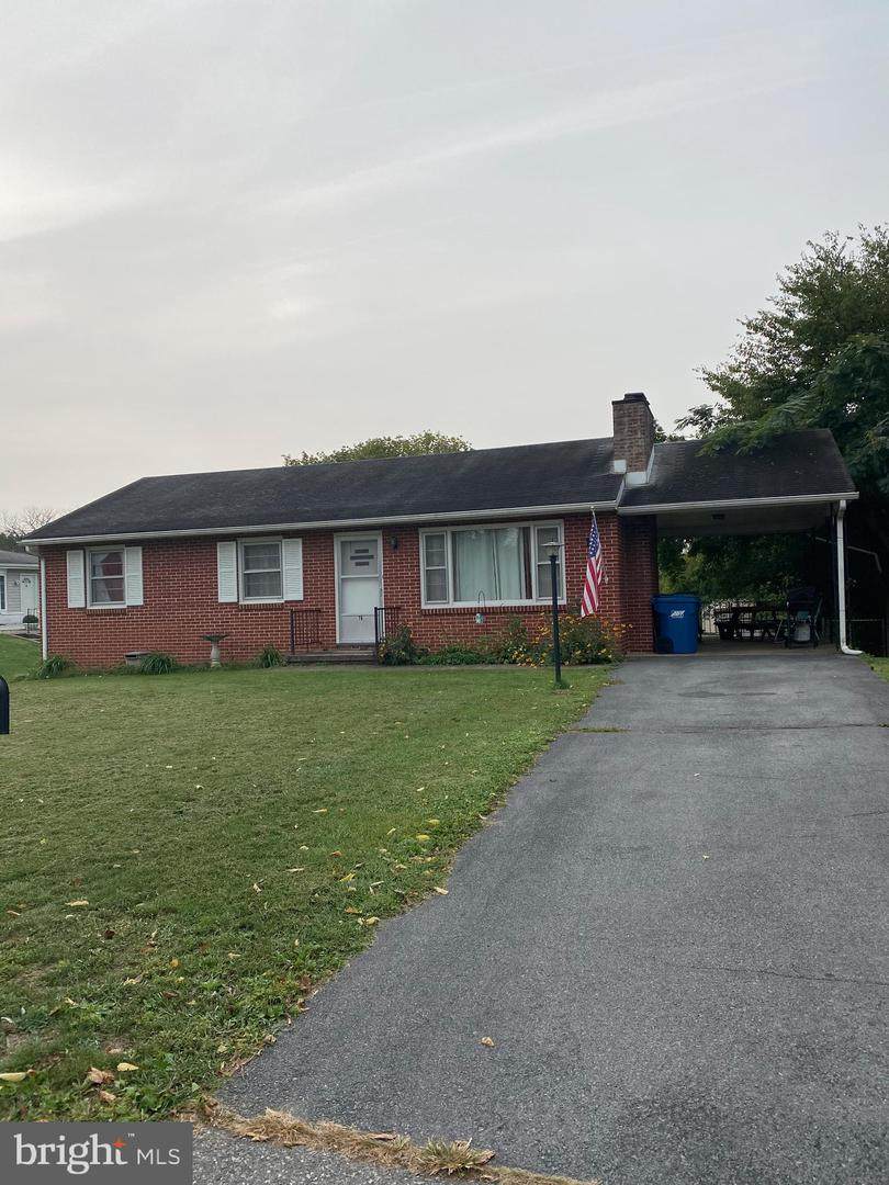 76 Colonial Drive - Photo 1