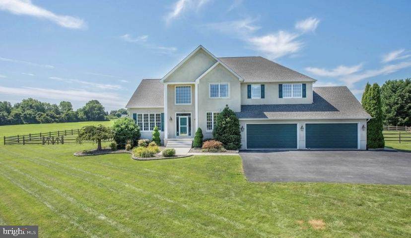 190 Cullen Drive - Photo 1