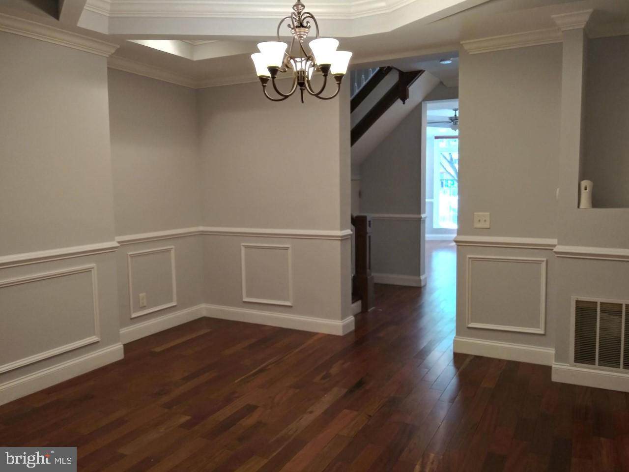 2507 Calvert Street - Photo 1