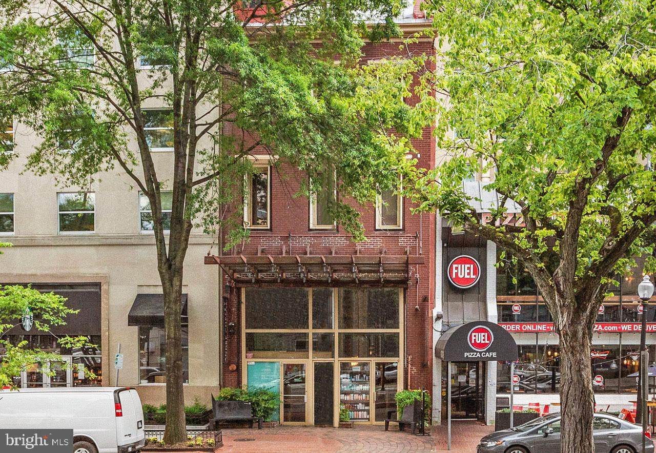 1604 K Street - Photo 1