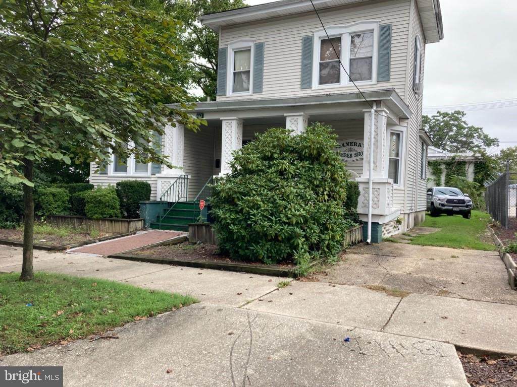 812 Elmer Street - Photo 1