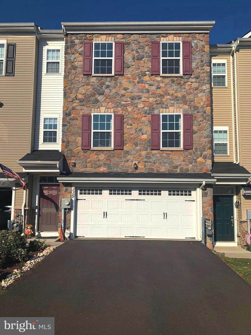 115 Master Avenue - Photo 1