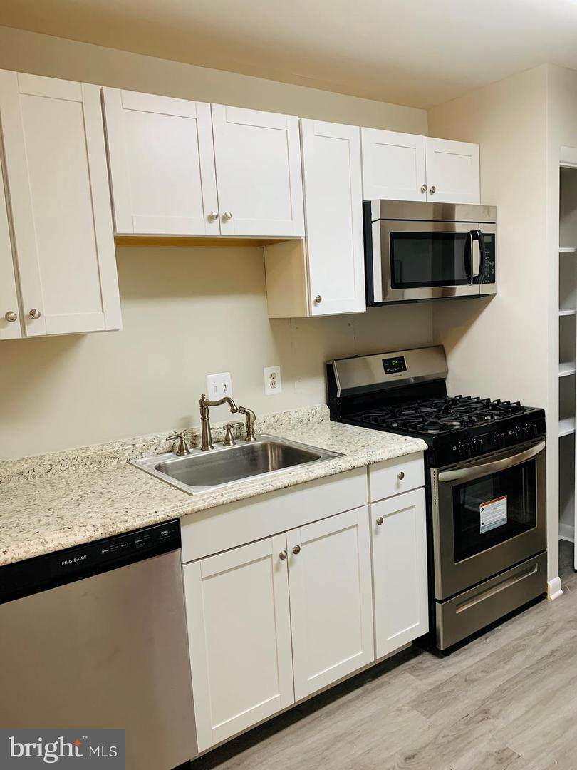 2845 Windsor Drive - Photo 1