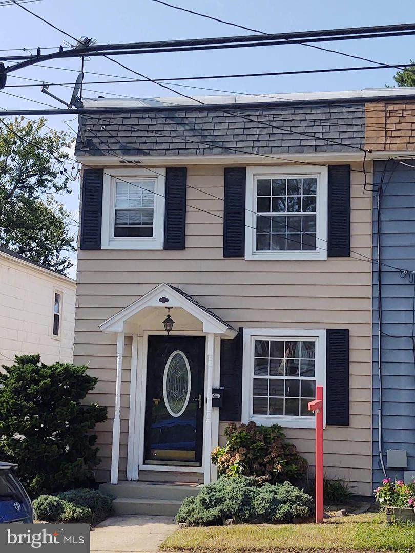 72 Bond 1/2 Street - Photo 1