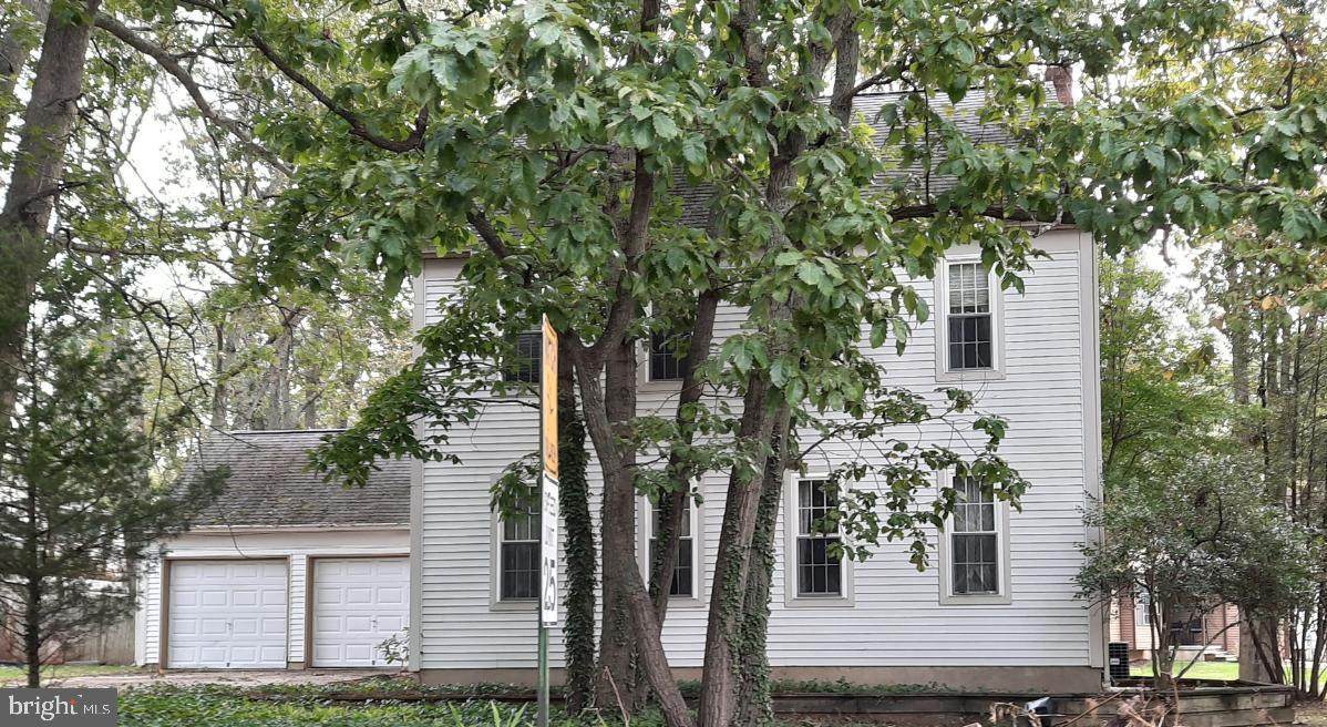 8 Windsor Drive - Photo 1