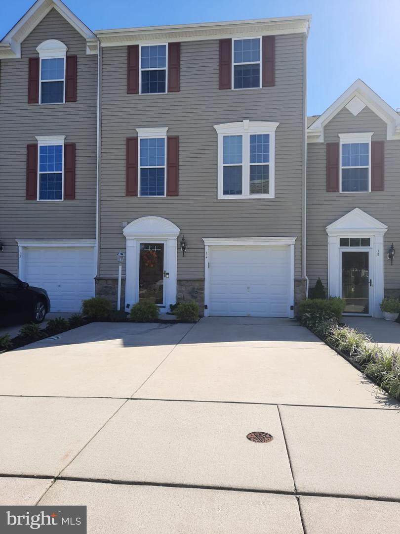 2102 Oak Road - Photo 1