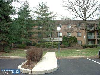 1640 Oakwood Drive - Photo 1