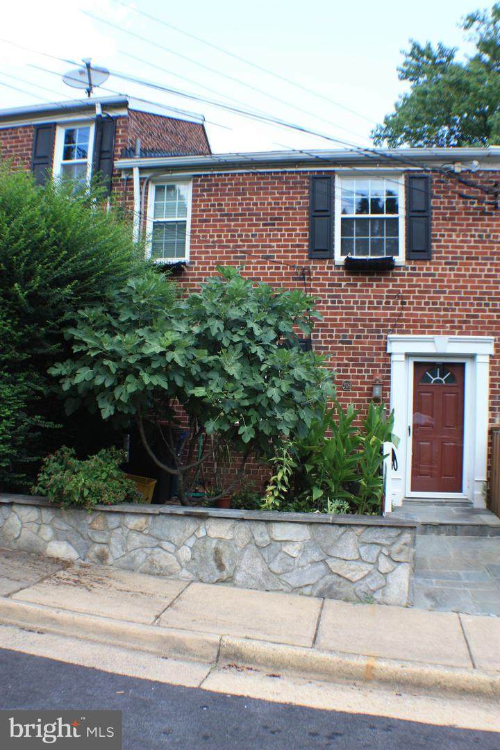 209 Burgess Avenue - Photo 1