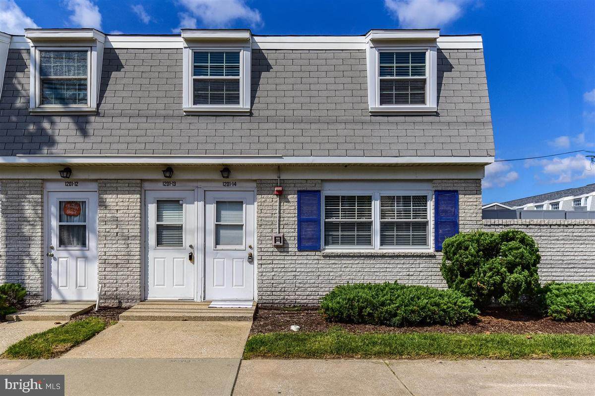 1201 Saint Louis Avenue - Photo 1