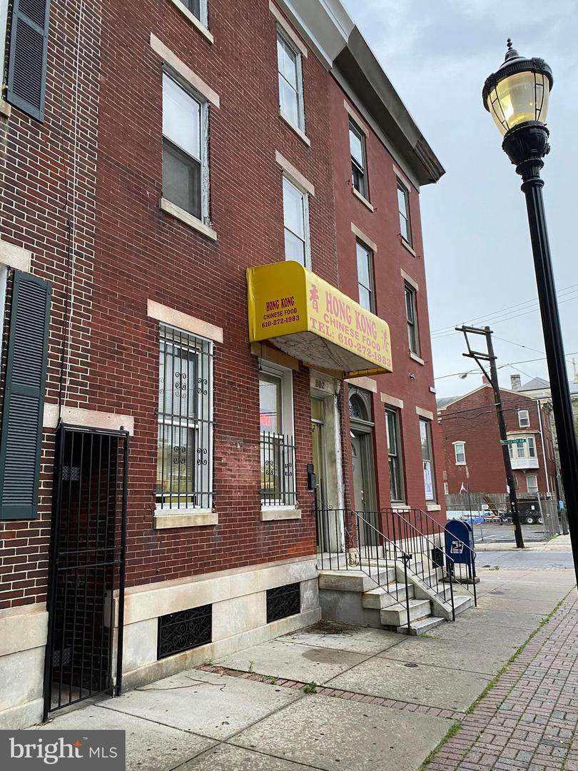 802 Dekalb Street - Photo 1