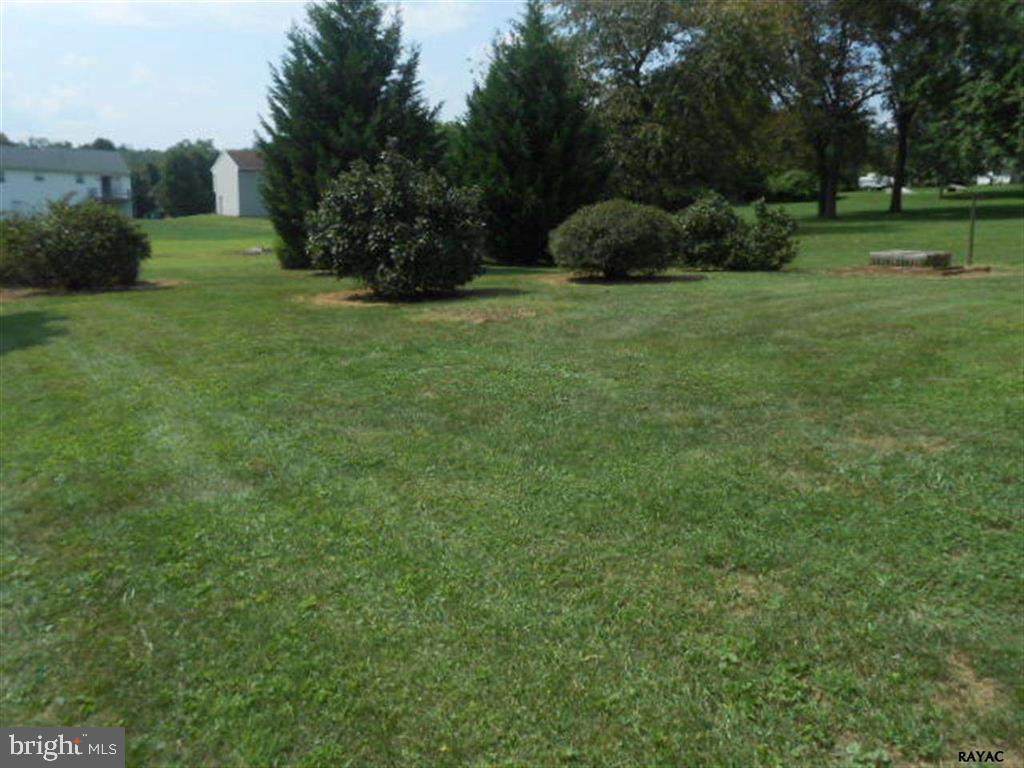 100 Claire Avenue - Photo 1