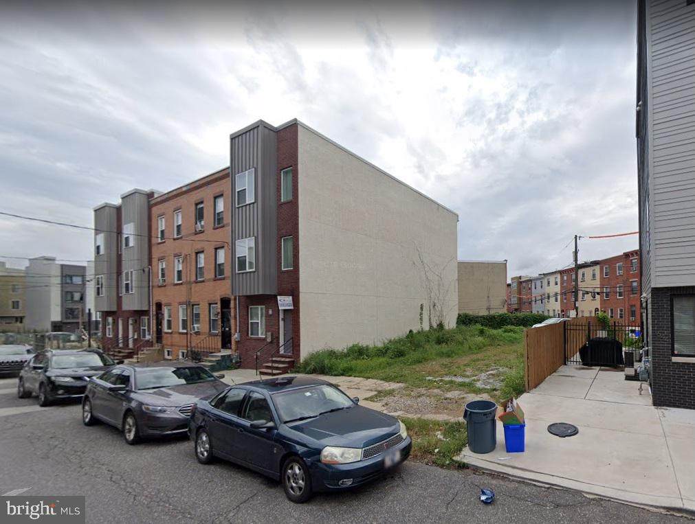1640 Francis Street - Photo 1