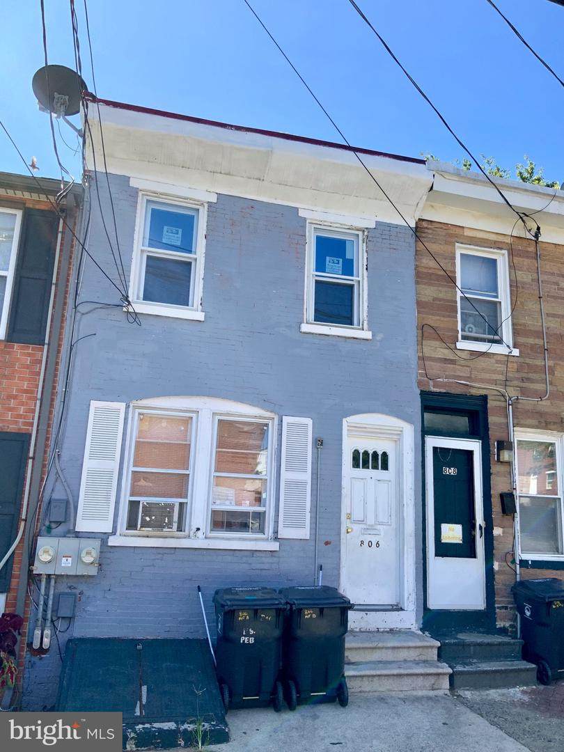 806 5TH Street - Photo 1