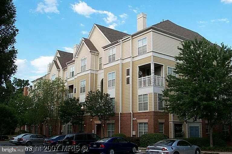 2204 Westcourt Lane - Photo 1