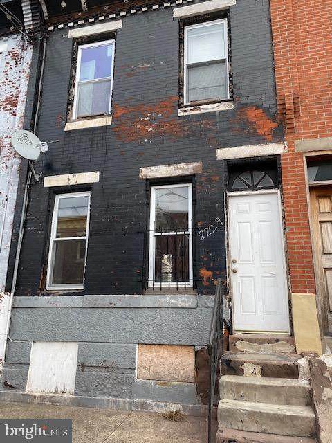 2229 6TH Street - Photo 1