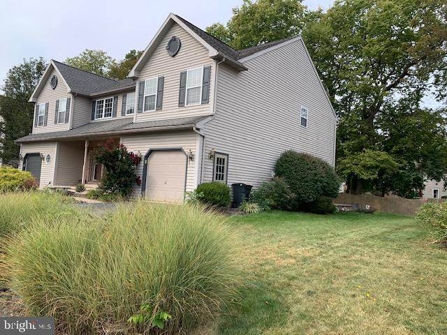 726 Maria Avenue - Photo 1