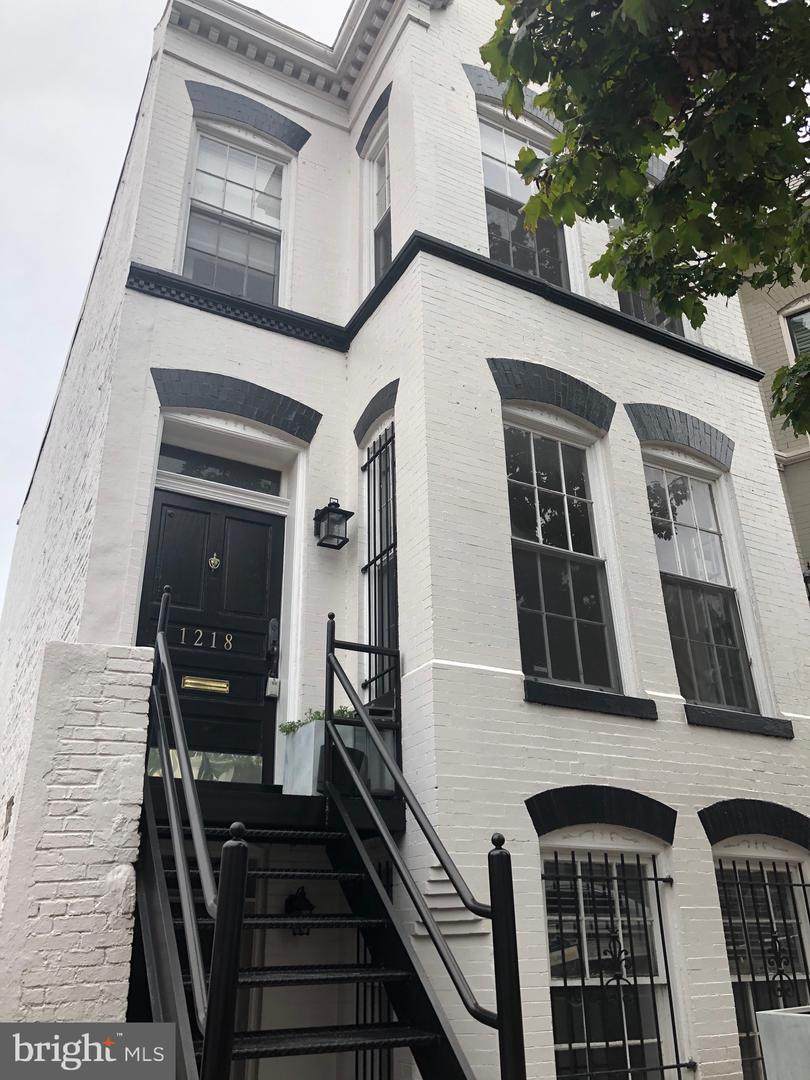 1218 29TH Street - Photo 1